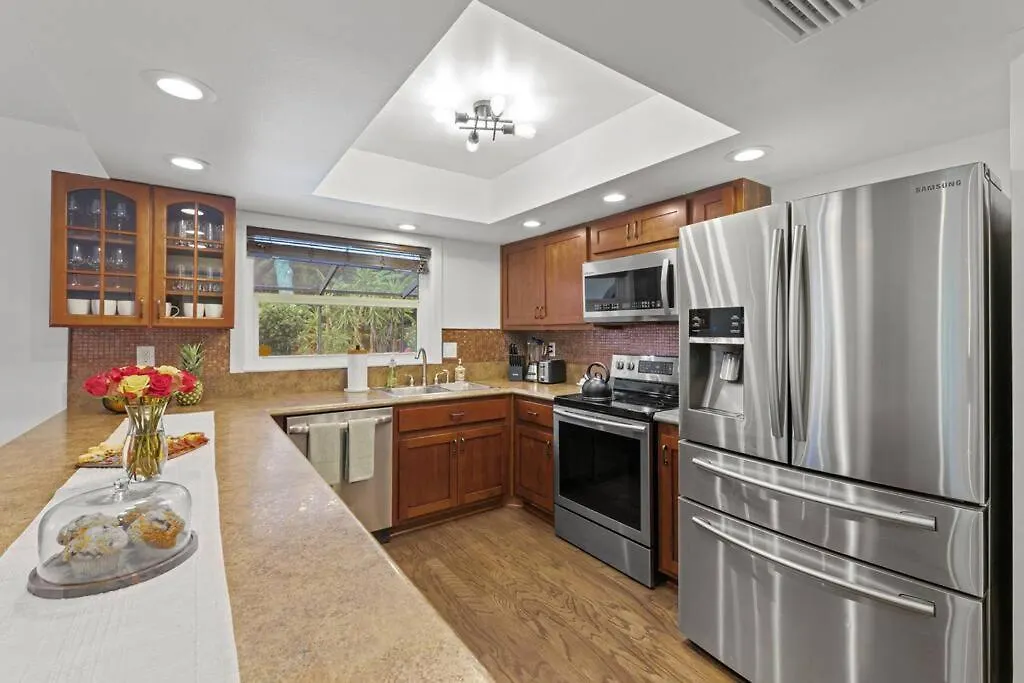 Backyard Games, Fire Pit, Heated Pool, Near Beach Villa Ozona 0*,