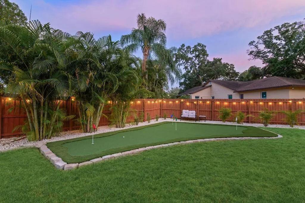 Backyard Games, Fire Pit, Heated Pool, Near Beach Villa Ozona Holiday home
