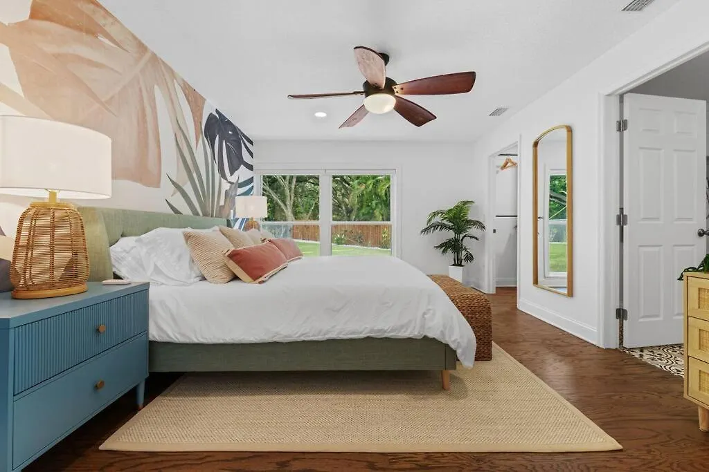 Backyard Games, Fire Pit, Heated Pool, Near Beach Villa Ozona 0*,